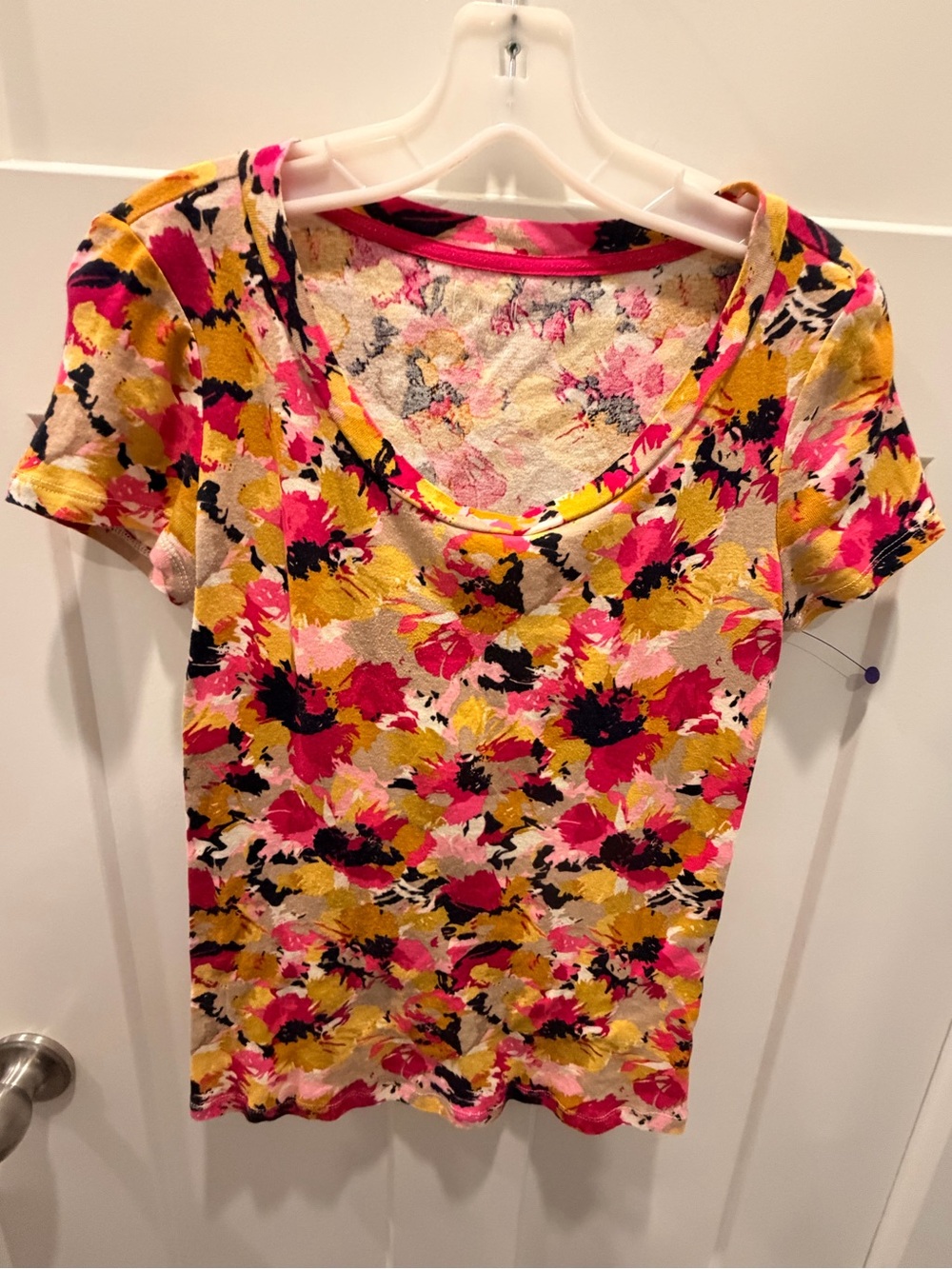 Nicole Miller New York M Jungle Floral 100% Cotton Scoop Neck Tee